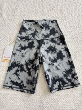 NWT barre3 Women's Black & Gray Tie-Dye High-Waist Bike Shorts Sz S